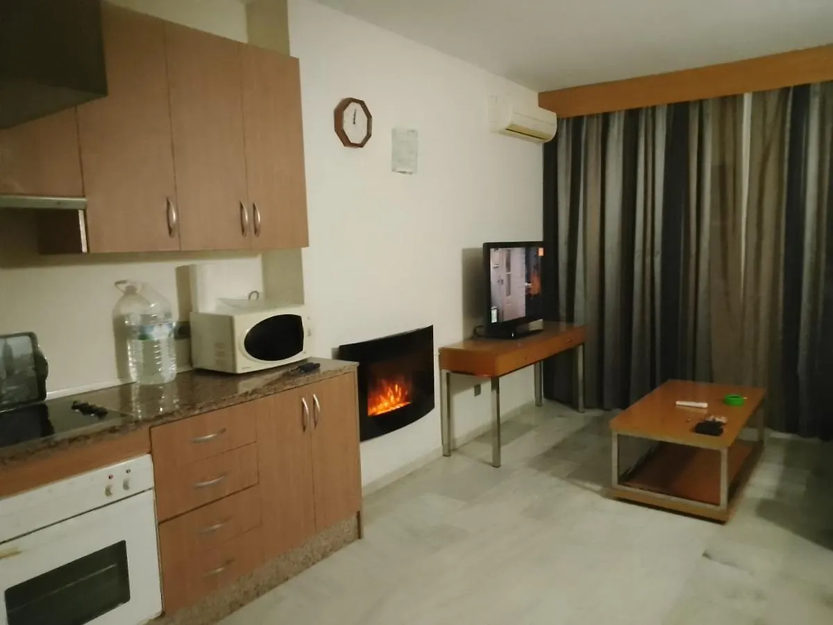 C P Oasis Club Apartment Malaga